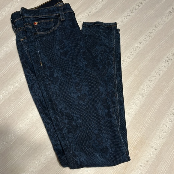 Ladies Hudson Nico Super Skinny Midrise Jeans - Picture 12 of 13